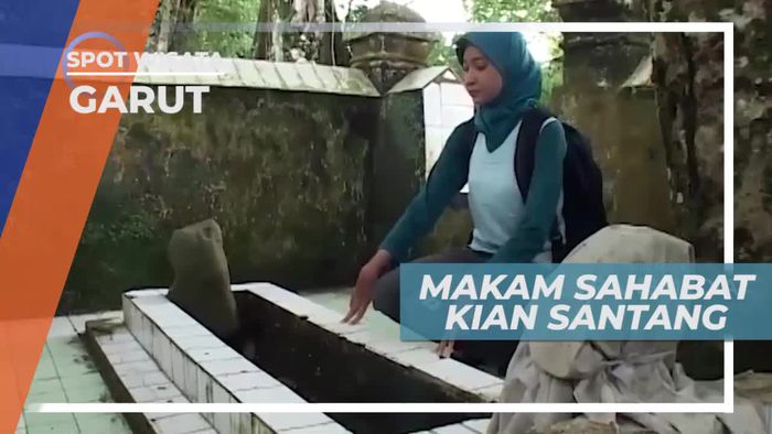 Melewati Makam Sahabat Kian Santang, Garut Jawa Barat