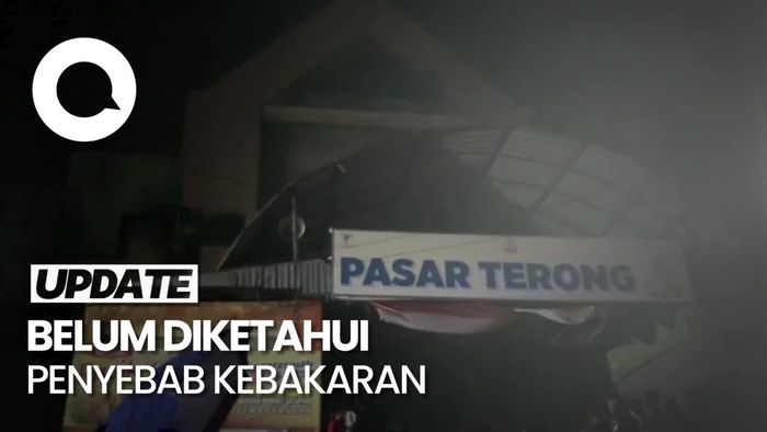 Penampakan Pasar Terong di Makassar Terbakar, Warga Bantu Padamkan Api