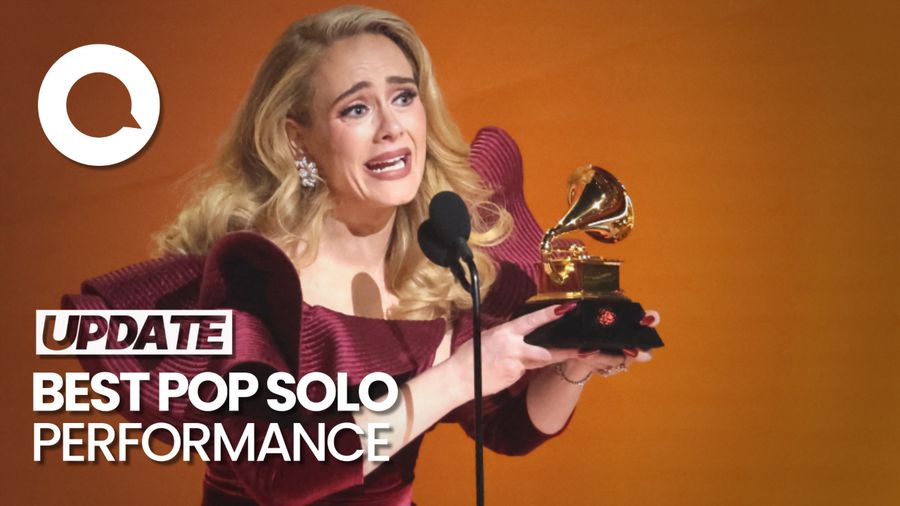 Adele Dedikasikan Kemenangannya di Grammy untuk Sang Putra