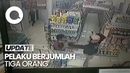 Terekam CCTV! Perampokan Minimarket di Makassar Pakai Samurai