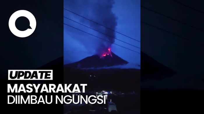 Semburkan Lava Pijar, Status Gunung Karangetang Siau Naik Jadi Siaga