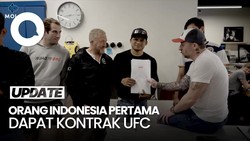 Momen Jeka Saragih Tandatangan Kontrak UFC!