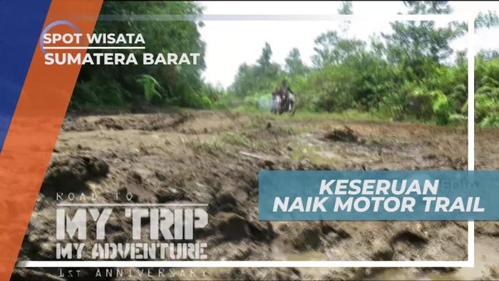 Naik Motor Trail Menuju Air Terjun Sumatera Barat