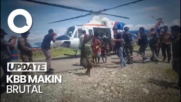 Momen TNI-Polri Evakuasi Masyarakat Paro Imbas Ancaman KKB