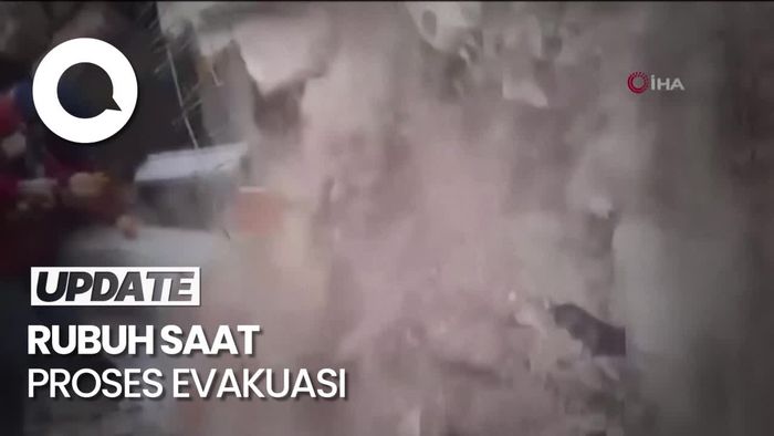 Ngeri! Detik-detik Reruntuhan Hujani Tim SAR Gempa Turki