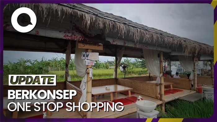 Makan Enak di Tengah Hamparan Sawah di Bogor