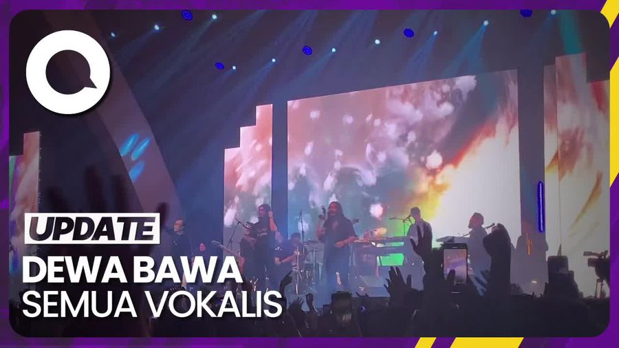 Momen Jokowi dan Iriana Bergoyang Nonton Konser Dewa 19 di Medan