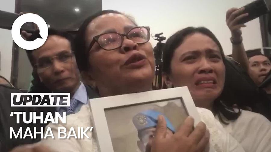 Histerisnya Ibu Yosua saat Putri Candrawathi Divonis 20 Tahun Penjara!