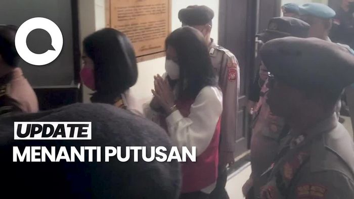 Momen Kedatangan Putri Candrawathi Jelang Sidang Vonis