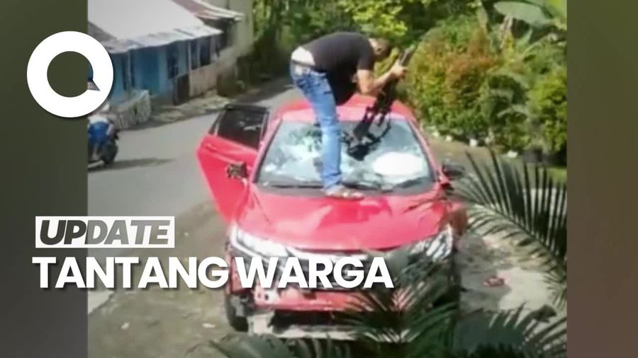 Oknum Polisi Jateng Rusak Mobil Sendiri Usai Ngebut-Cekcok dengan Warga