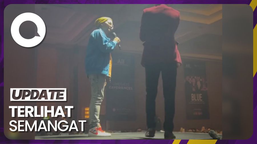 Penampilan Perdana Indra Bekti Jadi MC di Konser BLUE