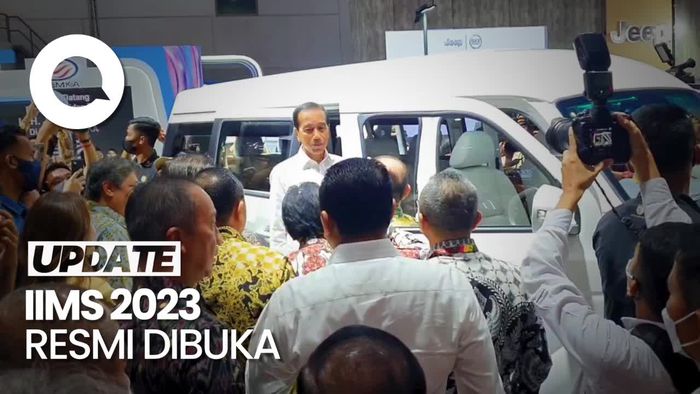 Jokowi Kunjungi IIMS 2023, Mampir ke Booth Esemka