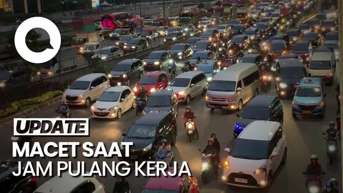 Penampakan Kemacetan di Jalan TB Simatupang Jaksel