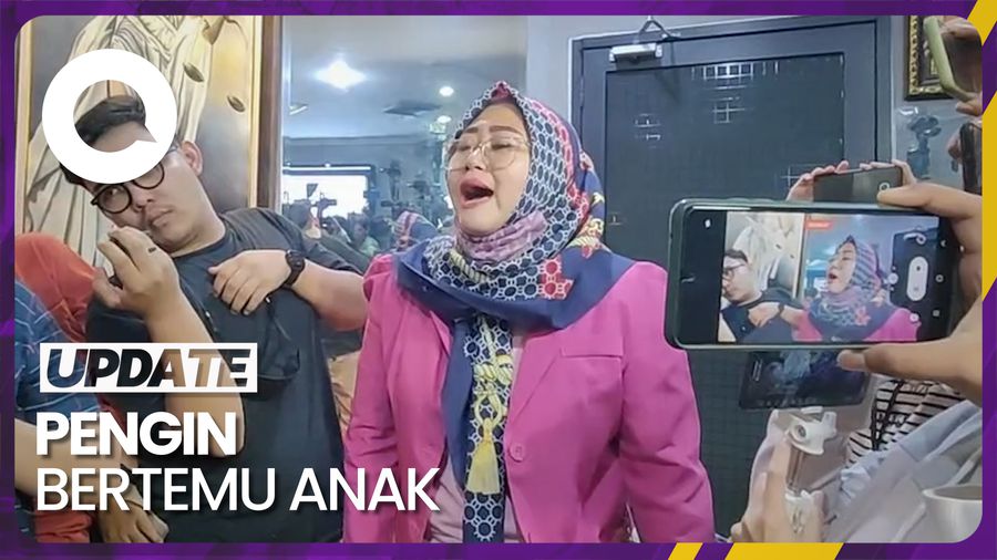 Momen Shelvie Hana Datang ke Preskon Daus Mini Sambil Menangis