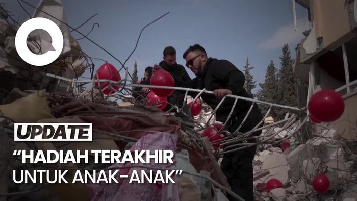 Aksi Relawan Pasang Ribuan Balon Merah di Reruntuhan Gempa Turki