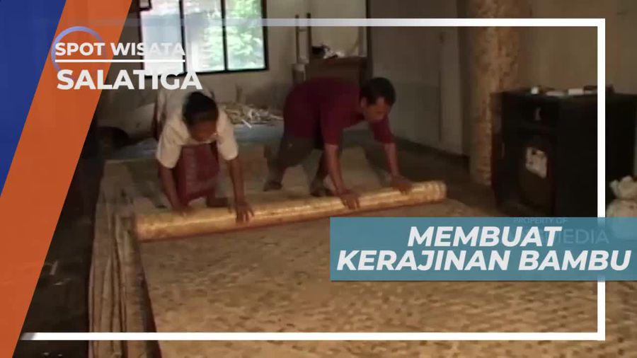 Membuat Kerajinan Bambu di Salatiga