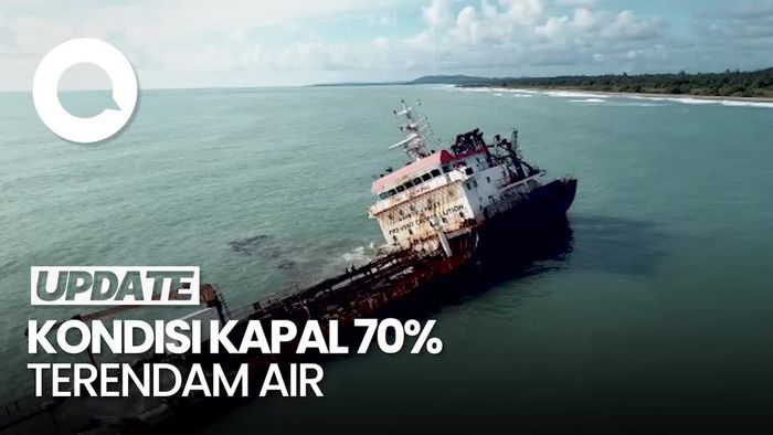 Ini Kapal Tanker Picu Tumpahan Aspal di Perairan Nias