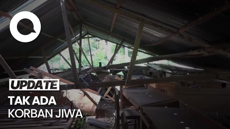 Kondisi Sekolah di Polman Ambruk Usai Diterjang Angin Puting Beliung