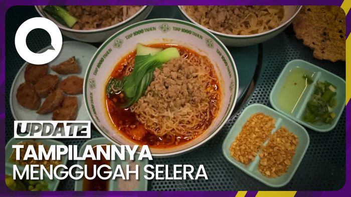 Mie Ayam Kuah Mala dan Chili Oil di Kedai Mie dan Kopi Tjap 1000