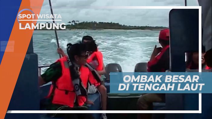 Perjalanan Seru Menerjang Ombak Menuju Gunung Krakatau, Bandar Lampung