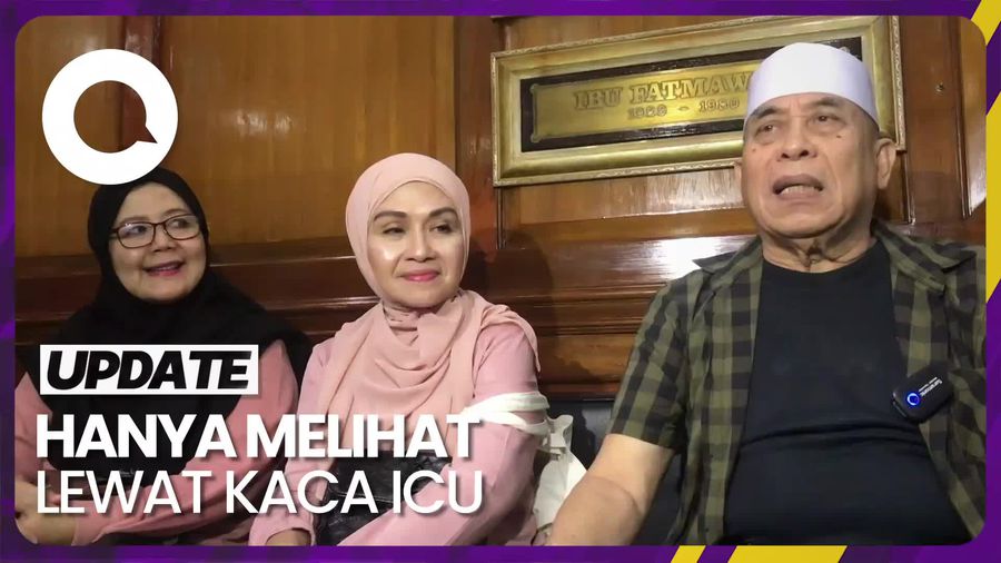 Pemain Tukang Bubur Naik Haji Jenguk Nani Wijaya di RS