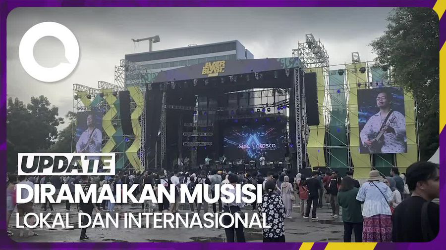 Penonton Mulai Memadati Gelaran Everblast Festival Hari Pertama