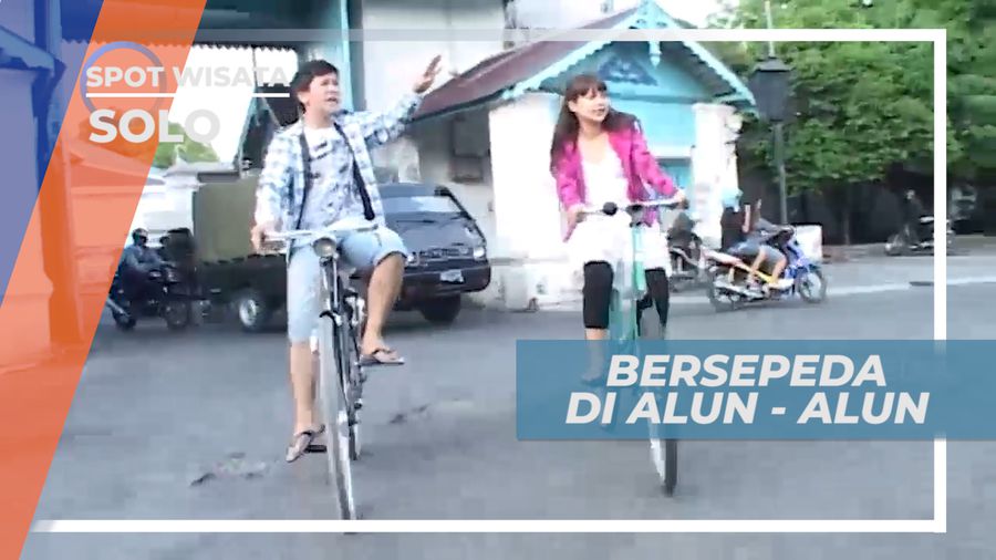 Bersepeda Menyusuri Kawasan Alun-alun Kota Solo