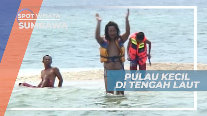 Uniknya Pulau Kecil di Tengah Laut yang Indah Mempesona, Sumbawa