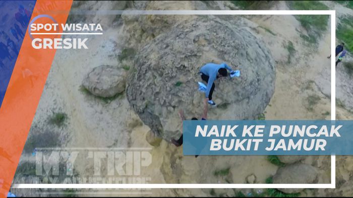 Mencoba Naik ke Puncak Bukit Jamur Gresik