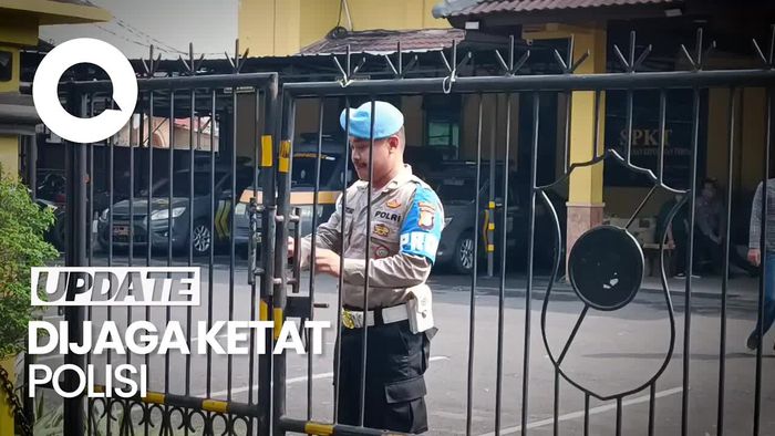 Penampakan Polsek Cipayung Usai Diserang Pria Bergolok