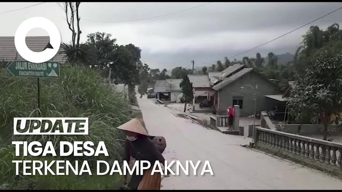 Penampakan Hujan Abu Merapi yang Guyur Selo Boyolali