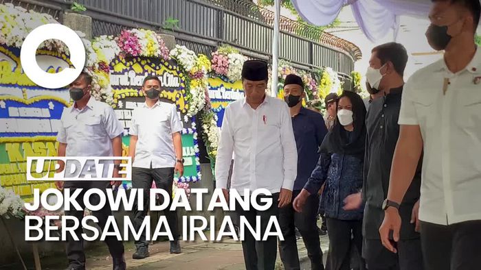 Jokowi Melayat ke Rumah Duka Istri Moeldoko