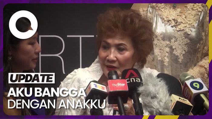 Tangis Bahagia Ibunda saat Michelle Yeoh Raih Piala Oscar 2023