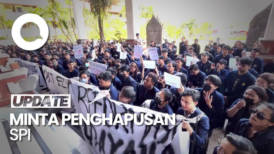 Mahasiswa UNUD Demo Tuntut Rektor Mundur Gegara Kasus SPI