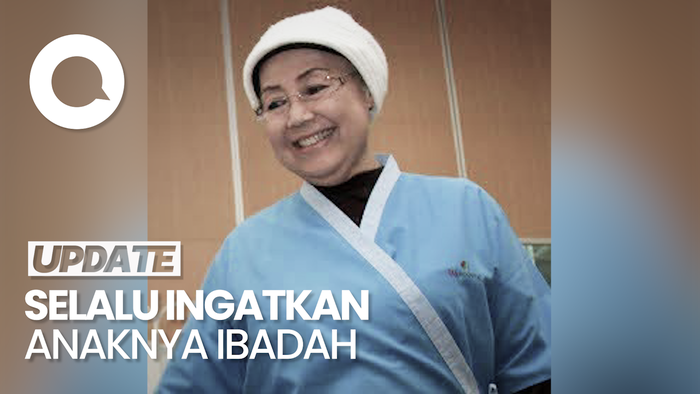 Nani Wijaya Dikenal Sebagai Sosok Ibu yang Agamis