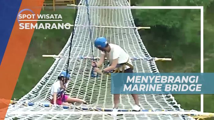 Menyeberangi Marine Bridge Semarang