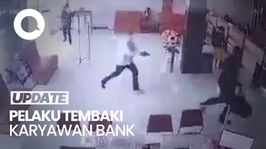 Rekaman CCTV Detik-detik Aksi Koboi Perampok Bank di Lampung