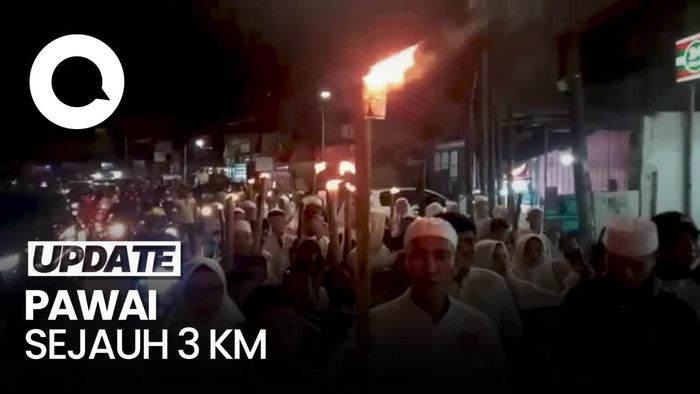Kemeriahan Pawai Obor di Makassar Sambut Bulan Ramadan