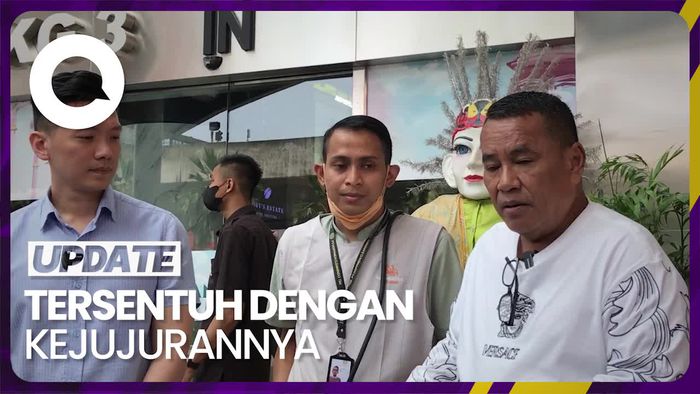 Pertemuan Hotman Paris dengan OB Penemu Dompet Berisi Rp 70 Juta