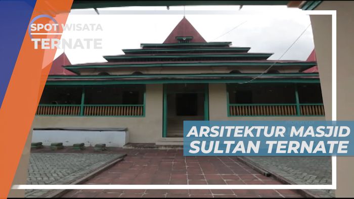 Megahnya Gaya Arsitektur Masjid Sultan Ternate, Ternate