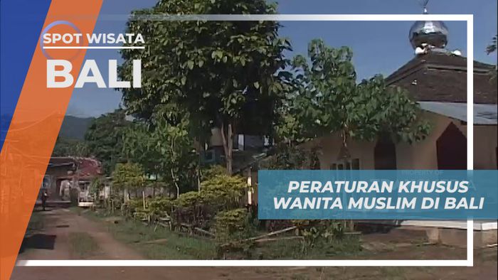 Aturan Unik Kaum Perempuan Dalam Beribadah di Desa Pegayaman, Bali