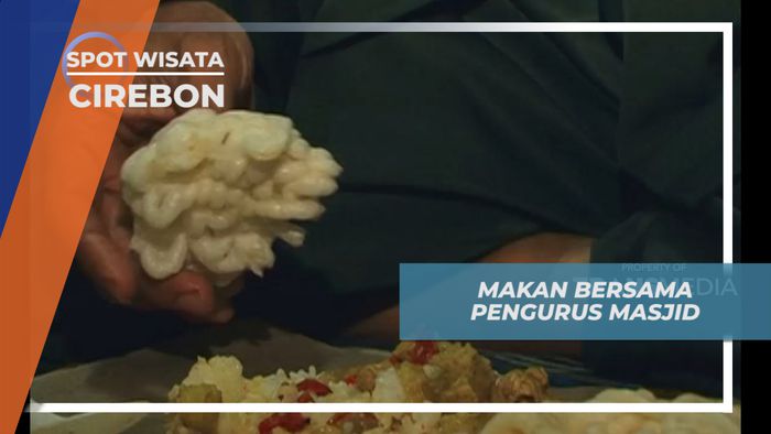 Makan Siang Bersama Pengurus Masjid Sang Cipta Rasa Cirebon