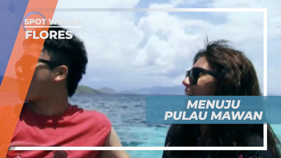 Menikmati Indahnya Pemandangan Laut Menuju Pulau Mawan, Flores