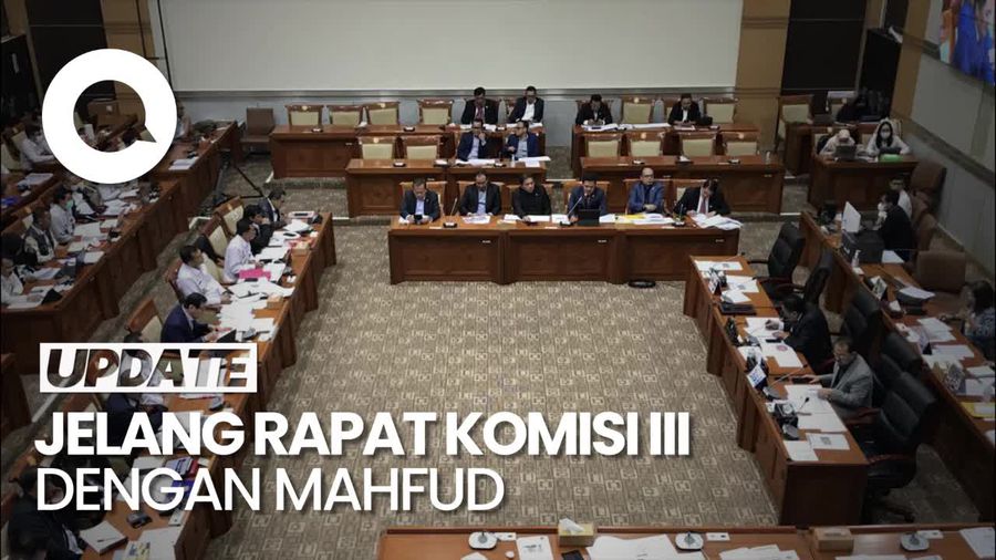 Guyon Rapat Komisi III: Benny Harman Simpan Tenaga Tempur dengan Mahfud
