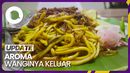 Sensasi Makan Mie Aceh Pakai Daun Pisang