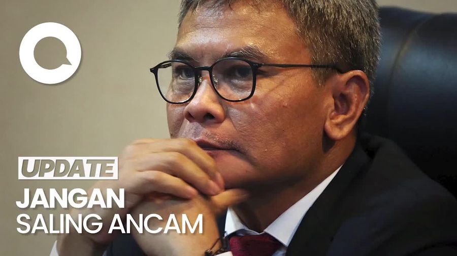 Johan Budi ke Mahfud: Jokowi Tak Suka Menteri Debat di Luar, Direshuffle!