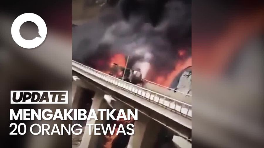 Detik-detik Bus Jemaah Umrah Terbakar di Saudi, Api Melambung Tinggi