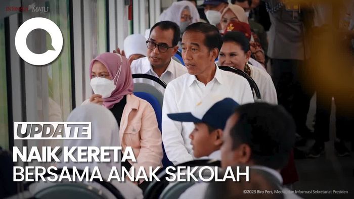Momen Jokowi Jajal Kereta Api Pertama di Pulau Sulawesi