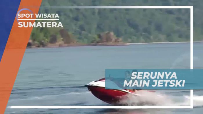 Uji Adrenalin Bermain Jetski di Pantai Sikuai Sumatera Barat