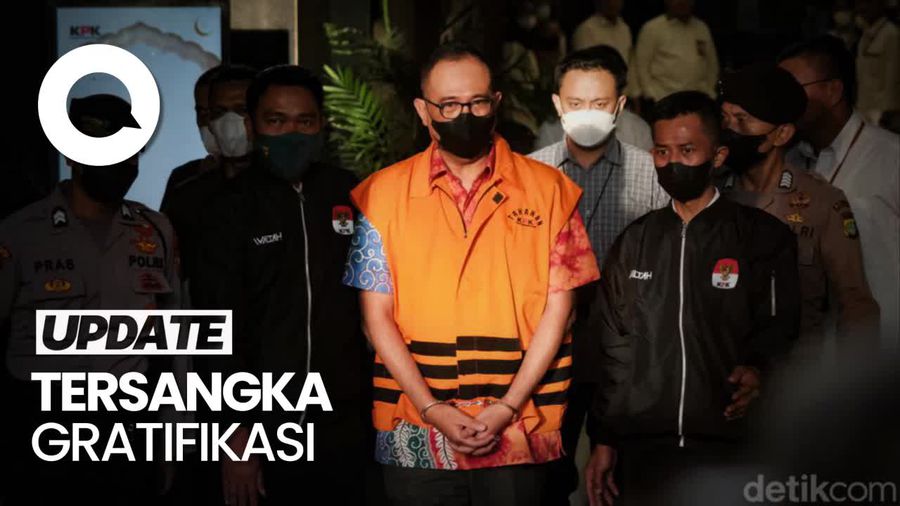 KPK Pamerkan Rafael Alun Pakai Rompi Oranye-Resmi Ditahan